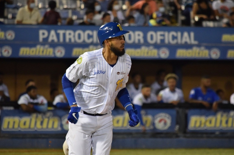 Magallanes cayó ante Bravos en entradas extras