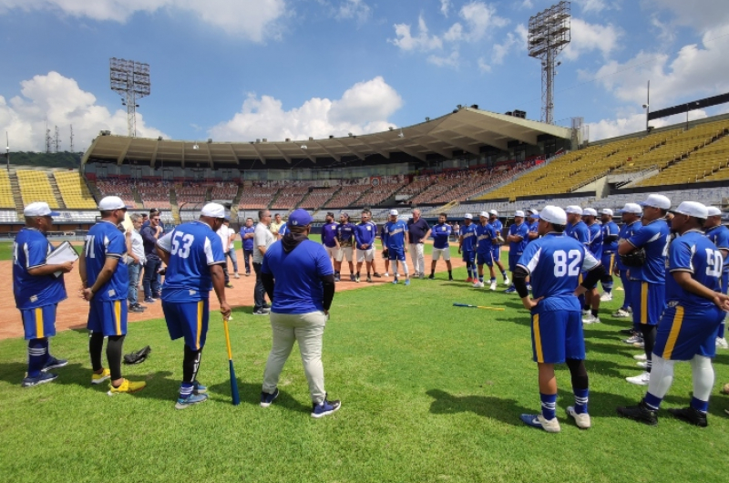 Magallanes inició su pretemporada en el José Bernardo Pérez