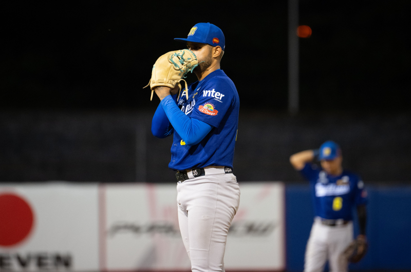 Magallanes cayó en el segundo de la serie ante Zulia