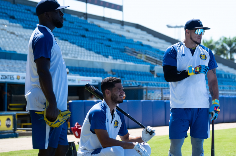 Magallanes continúa preparándose para el día inaugural