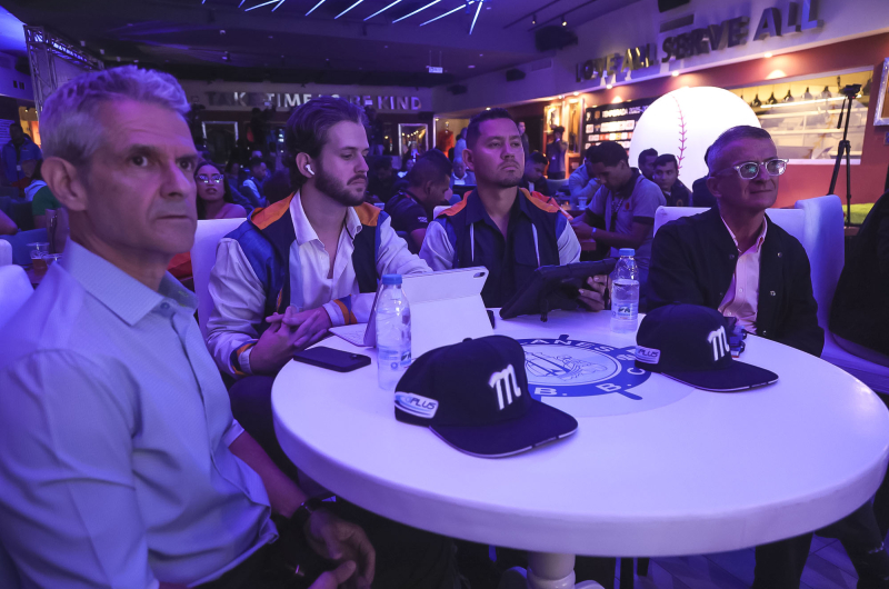 Alejandro van Schermbeek | AVS PHOTO REPORT